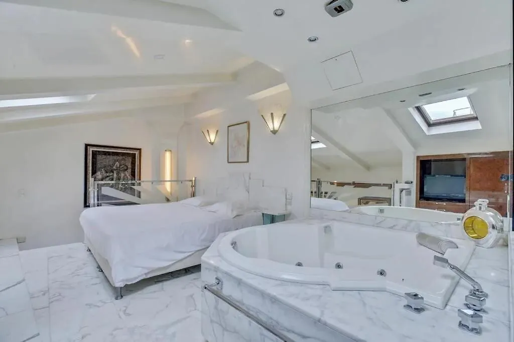Louvre Terrace Apartment Παρίσι